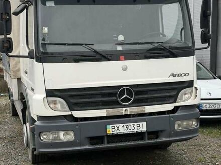 Білий Мерседес Атего, об'ємом двигуна 6.37 л та пробігом 542 тис. км за 15500 $, фото 1 на Automoto.ua