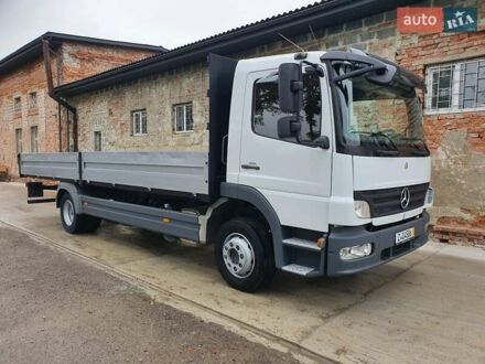 Білий Мерседес Атего, об'ємом двигуна 4.3 л та пробігом 481 тис. км за 26500 $, фото 1 на Automoto.ua