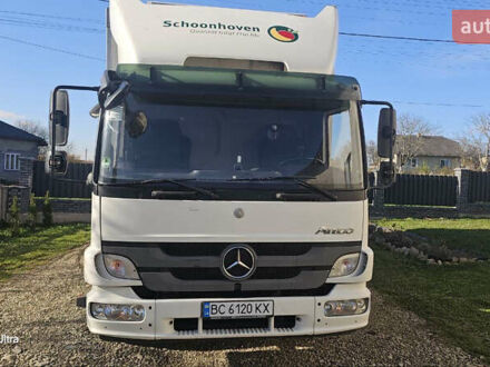 Белый Мерседес Атего, объемом двигателя 4.25 л и пробегом 660 тыс. км за 20000 $, фото 1 на Automoto.ua