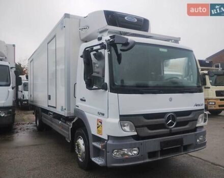 Белый Мерседес Атего, объемом двигателя 4.2 л и пробегом 410 тыс. км за 36000 $, фото 1 на Automoto.ua
