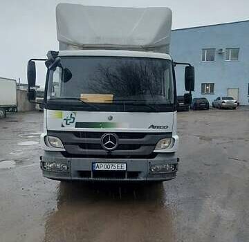 Белый Мерседес Атего, объемом двигателя 6 л и пробегом 684 тыс. км за 31000 $, фото 1 на Automoto.ua