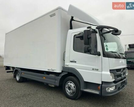 Белый Мерседес Атего, объемом двигателя 0 л и пробегом 353 тыс. км за 27900 $, фото 1 на Automoto.ua