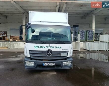 Белый Мерседес Атего, объемом двигателя 5.13 л и пробегом 320 тыс. км за 30000 $, фото 1 на Automoto.ua