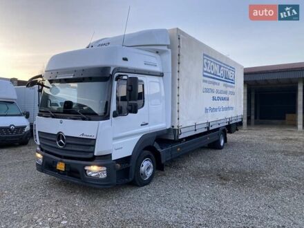 Белый Мерседес Атего, объемом двигателя 5.2 л и пробегом 540 тыс. км за 36999 $, фото 1 на Automoto.ua