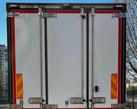 Бежевый Мерседес Атего, объемом двигателя 5.13 л и пробегом 480 тыс. км за 41000 $, фото 6 на Automoto.ua