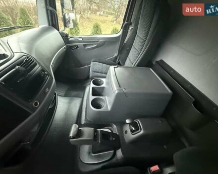 Фиолетовый Мерседес Атего, объемом двигателя 4.8 л и пробегом 433 тыс. км за 35750 $, фото 27 на Automoto.ua