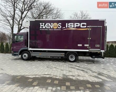 Фиолетовый Мерседес Атего, объемом двигателя 4.8 л и пробегом 433 тыс. км за 35750 $, фото 4 на Automoto.ua