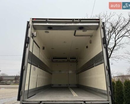 Фиолетовый Мерседес Атего, объемом двигателя 4.8 л и пробегом 433 тыс. км за 35750 $, фото 42 на Automoto.ua