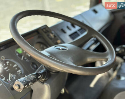 Красный Мерседес Атего, объемом двигателя 6 л и пробегом 800 тыс. км за 11500 $, фото 3 на Automoto.ua