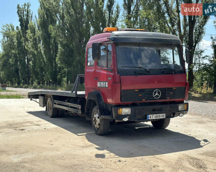 Красный Мерседес Атего, объемом двигателя 6 л и пробегом 800 тыс. км за 11500 $, фото 1 на Automoto.ua