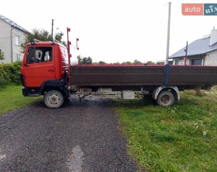 Красный Мерседес Атего, объемом двигателя 4.2 л и пробегом 10 тыс. км за 7500 $, фото 3 на Automoto.ua
