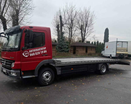 Красный Мерседес Атего, объемом двигателя 4.3 л и пробегом 450 тыс. км за 22500 $, фото 2 на Automoto.ua