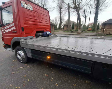 Красный Мерседес Атего, объемом двигателя 4.3 л и пробегом 450 тыс. км за 22500 $, фото 4 на Automoto.ua