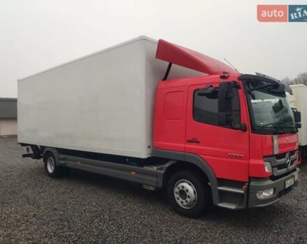 Красный Мерседес Атего, объемом двигателя 6.4 л и пробегом 461 тыс. км за 41500 $, фото 1 на Automoto.ua