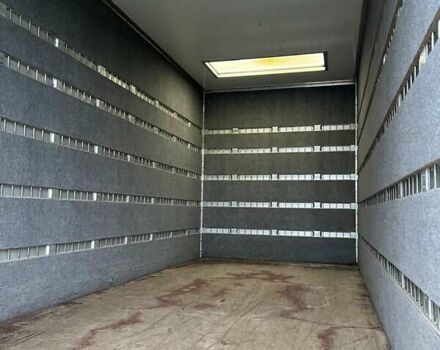 Красный Мерседес Атего, объемом двигателя 0 л и пробегом 343 тыс. км за 23000 $, фото 18 на Automoto.ua