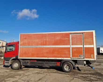 Червоний Мерседес Атего, об'ємом двигуна 6.3 л та пробігом 651 тис. км за 11900 $, фото 3 на Automoto.ua