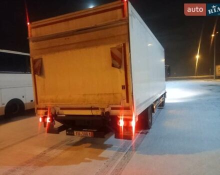 Красный Мерседес Атего, объемом двигателя 5.13 л и пробегом 337 тыс. км за 30500 $, фото 1 на Automoto.ua
