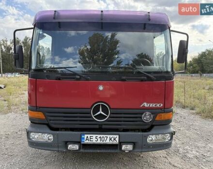 Красный Мерседес Атего, объемом двигателя 4.25 л и пробегом 485 тыс. км за 16200 $, фото 1 на Automoto.ua