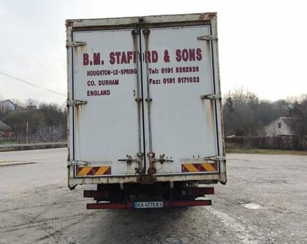 Красный Мерседес Атего, объемом двигателя 4.25 л и пробегом 515 тыс. км за 13700 $, фото 3 на Automoto.ua