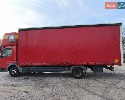 Красный Мерседес Атего, объемом двигателя 4.25 л и пробегом 515 тыс. км за 13700 $, фото 2 на Automoto.ua