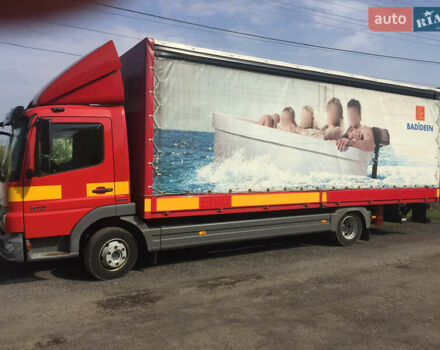 Красный Мерседес Атего, объемом двигателя 4.25 л и пробегом 700 тыс. км за 26500 $, фото 1 на Automoto.ua