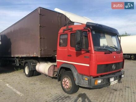 Красный Мерседес Атего, объемом двигателя 6 л и пробегом 750 тыс. км за 11900 $, фото 1 на Automoto.ua