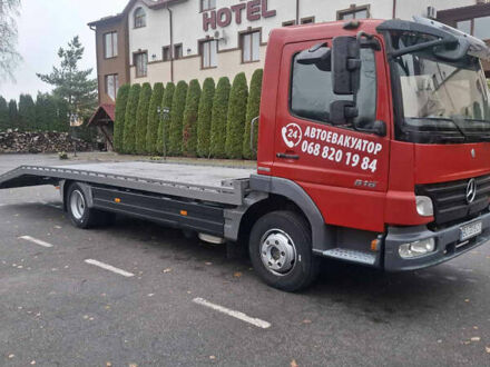 Красный Мерседес Атего, объемом двигателя 4.3 л и пробегом 450 тыс. км за 22500 $, фото 1 на Automoto.ua