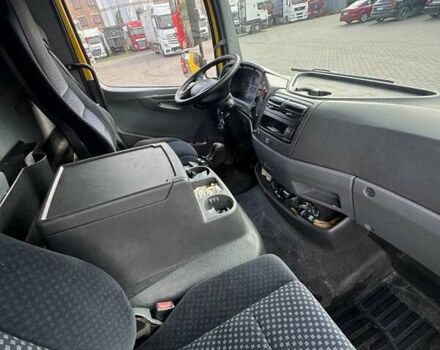 Желтый Мерседес Атего, объемом двигателя 4.25 л и пробегом 335 тыс. км за 30000 $, фото 9 на Automoto.ua