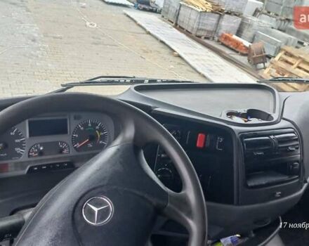 Желтый Мерседес Атего, объемом двигателя 4.25 л и пробегом 349 тыс. км за 23000 $, фото 8 на Automoto.ua