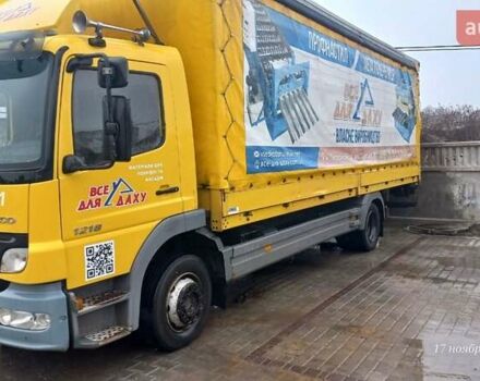 Желтый Мерседес Атего, объемом двигателя 4.25 л и пробегом 349 тыс. км за 23000 $, фото 4 на Automoto.ua