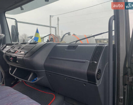 Серый Мерседес Атего, объемом двигателя 4.25 л и пробегом 730 тыс. км за 17500 $, фото 16 на Automoto.ua