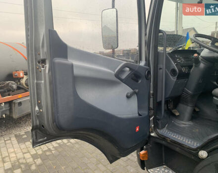 Серый Мерседес Атего, объемом двигателя 4.25 л и пробегом 730 тыс. км за 17500 $, фото 14 на Automoto.ua