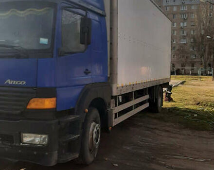 Синий Мерседес Атего, объемом двигателя 6.4 л и пробегом 900 тыс. км за 11999 $, фото 6 на Automoto.ua