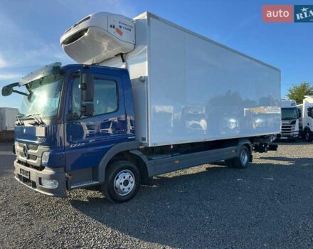 Синий Мерседес Атего, объемом двигателя 4.8 л и пробегом 480 тыс. км за 33900 $, фото 5 на Automoto.ua