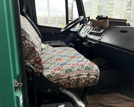 Зеленый Мерседес Атего, объемом двигателя 4.25 л и пробегом 300 тыс. км за 8000 $, фото 4 на Automoto.ua