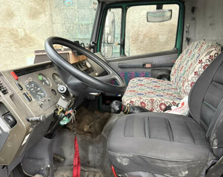 Зеленый Мерседес Атего, объемом двигателя 4.25 л и пробегом 300 тыс. км за 8000 $, фото 2 на Automoto.ua