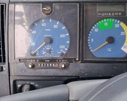 Зеленый Мерседес Атего, объемом двигателя 4.3 л и пробегом 800 тыс. км за 16000 $, фото 4 на Automoto.ua