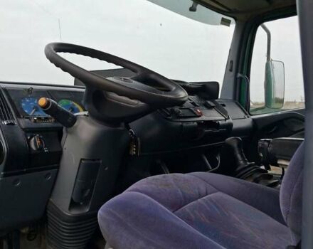 Зеленый Мерседес Атего, объемом двигателя 4.3 л и пробегом 800 тыс. км за 16000 $, фото 2 на Automoto.ua