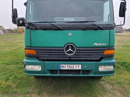 Зеленый Мерседес Атего, объемом двигателя 4.3 л и пробегом 800 тыс. км за 16000 $, фото 1 на Automoto.ua