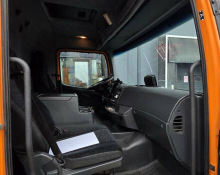 Оранжевый Мерседес Атего, объемом двигателя 7.7 л и пробегом 990 тыс. км за 29000 $, фото 6 на Automoto.ua