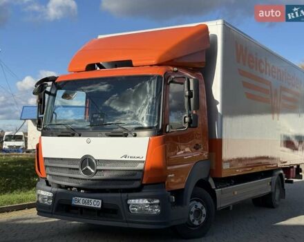 Мерседес Атего 2016 у Радивилове на Automoto.ua Помаранчевий Мерседес Атего, об'ємом двигуна 5.2 л та пробігом 365 тис. км за 35500 $, фото 23 на Automoto.ua