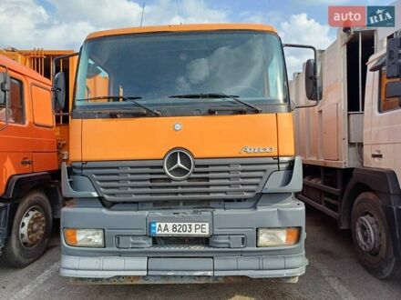 Мерседес Атего 2004 у Києві на Automoto.ua Помаранчевий Мерседес Атего, об'ємом двигуна 0 л та пробігом 1 тис. км за 30000 $, фото 1 на Automoto.ua