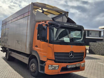 Оранжевый Мерседес Атего, объемом двигателя 7.7 л и пробегом 990 тыс. км за 29000 $, фото 1 на Automoto.ua