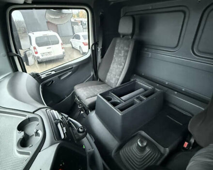 Белый Мерседес Аксор, объемом двигателя 12.6 л и пробегом 500 тыс. км за 68265 $, фото 16 на Automoto.ua