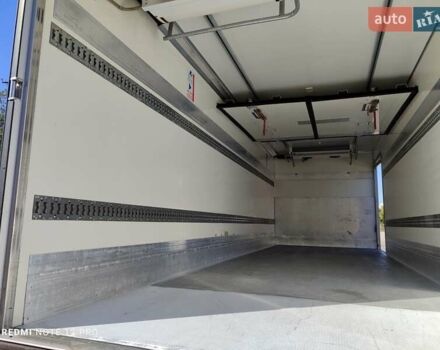 Білий Мерседес Аксор, об'ємом двигуна 6.4 л та пробігом 390 тис. км за 46500 $, фото 9 на Automoto.ua