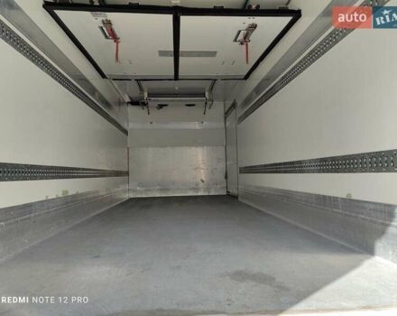 Білий Мерседес Аксор, об'ємом двигуна 6.4 л та пробігом 390 тис. км за 46500 $, фото 11 на Automoto.ua