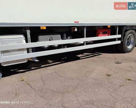 Білий Мерседес Аксор, об'ємом двигуна 6.4 л та пробігом 390 тис. км за 46500 $, фото 22 на Automoto.ua