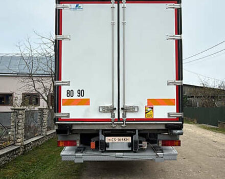 Белый Мерседес Аксор, объемом двигателя 6.4 л и пробегом 269 тыс. км за 42500 $, фото 3 на Automoto.ua