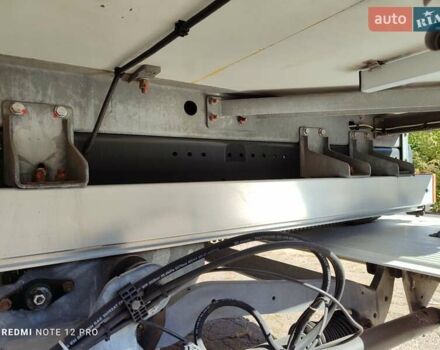 Білий Мерседес Аксор, об'ємом двигуна 6.4 л та пробігом 390 тис. км за 46500 $, фото 20 на Automoto.ua