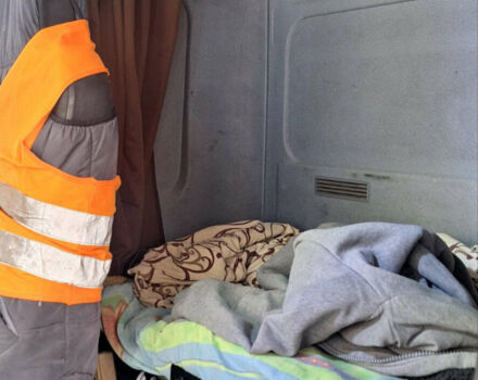Білий Мерседес Аксор, об'ємом двигуна 6 л та пробігом 614 тис. км за 33900 $, фото 11 на Automoto.ua